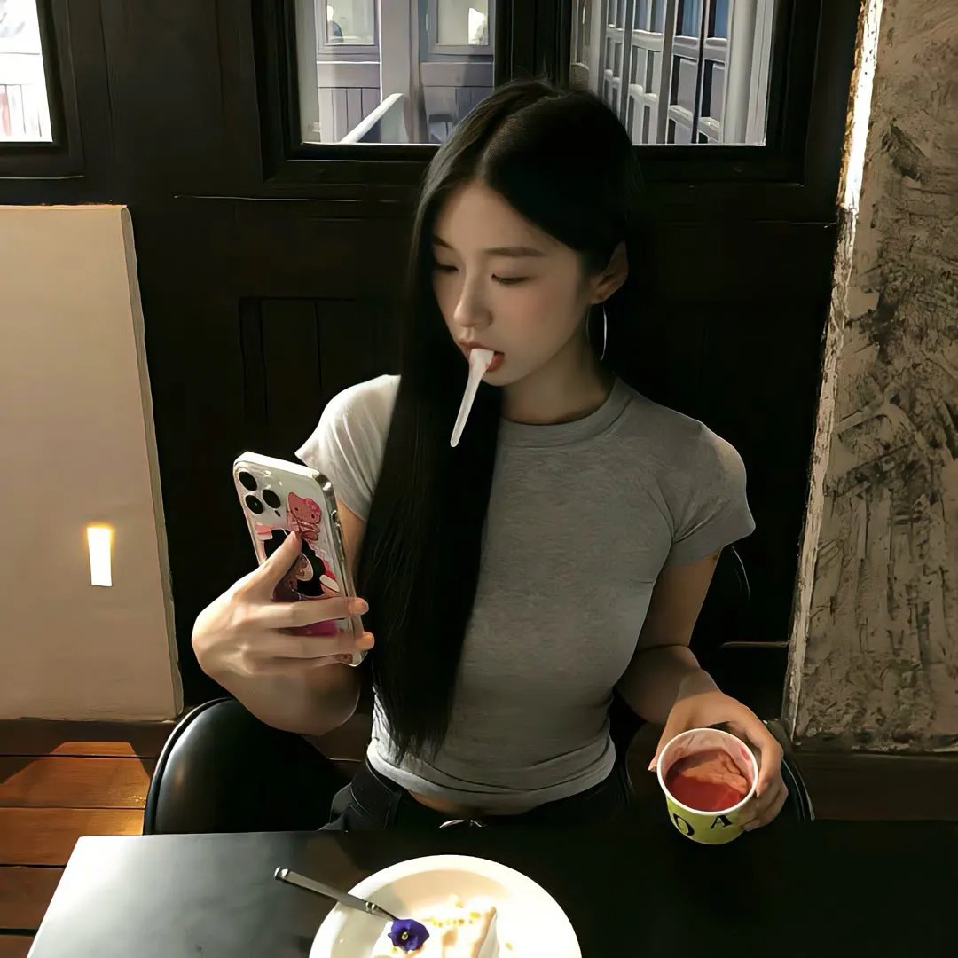 裸女天魔